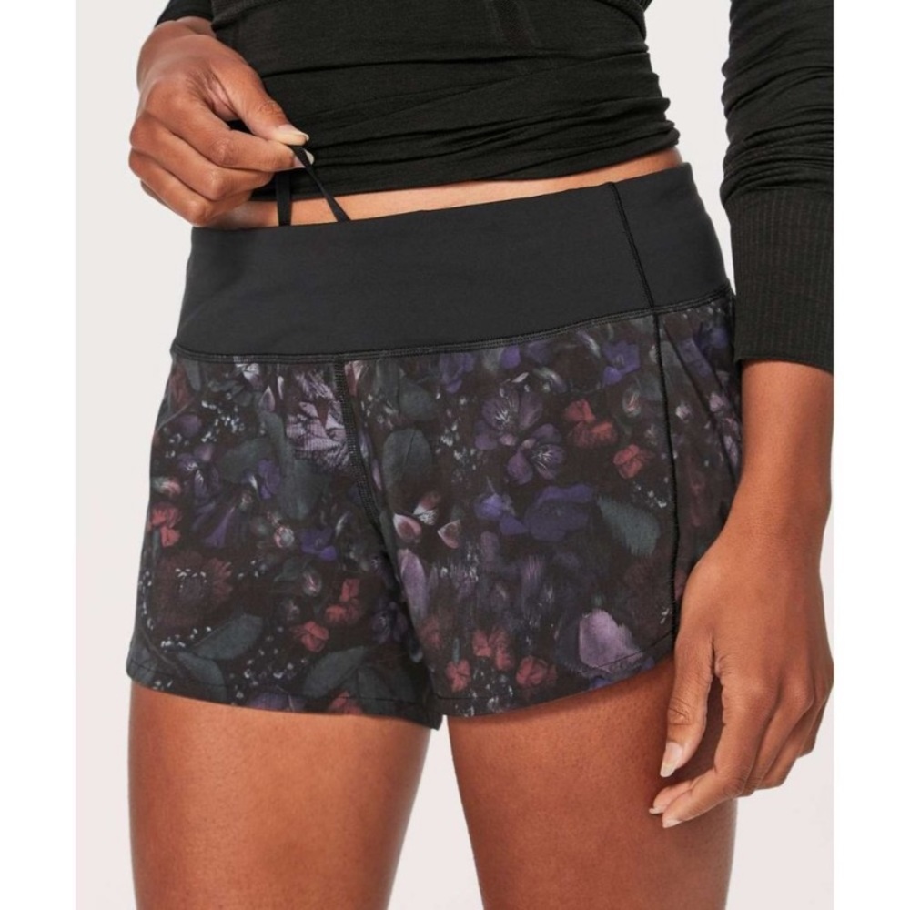 💕Lululemon Run Times Short ll-Frozen Flour… - Picture 7 of 12